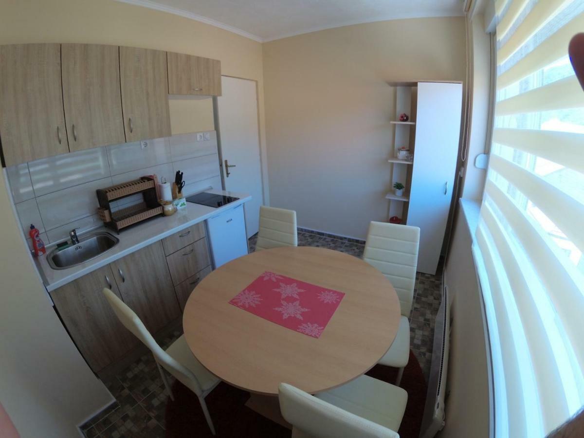 Apartman Trg Višegrad エクステリア 写真